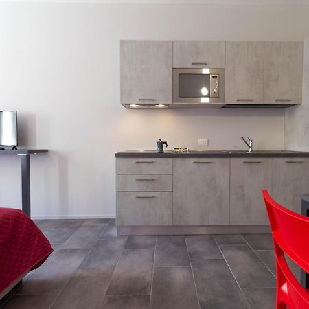 Papavero Apartment - Affitti Brevi Italia レッコ エクステリア 写真