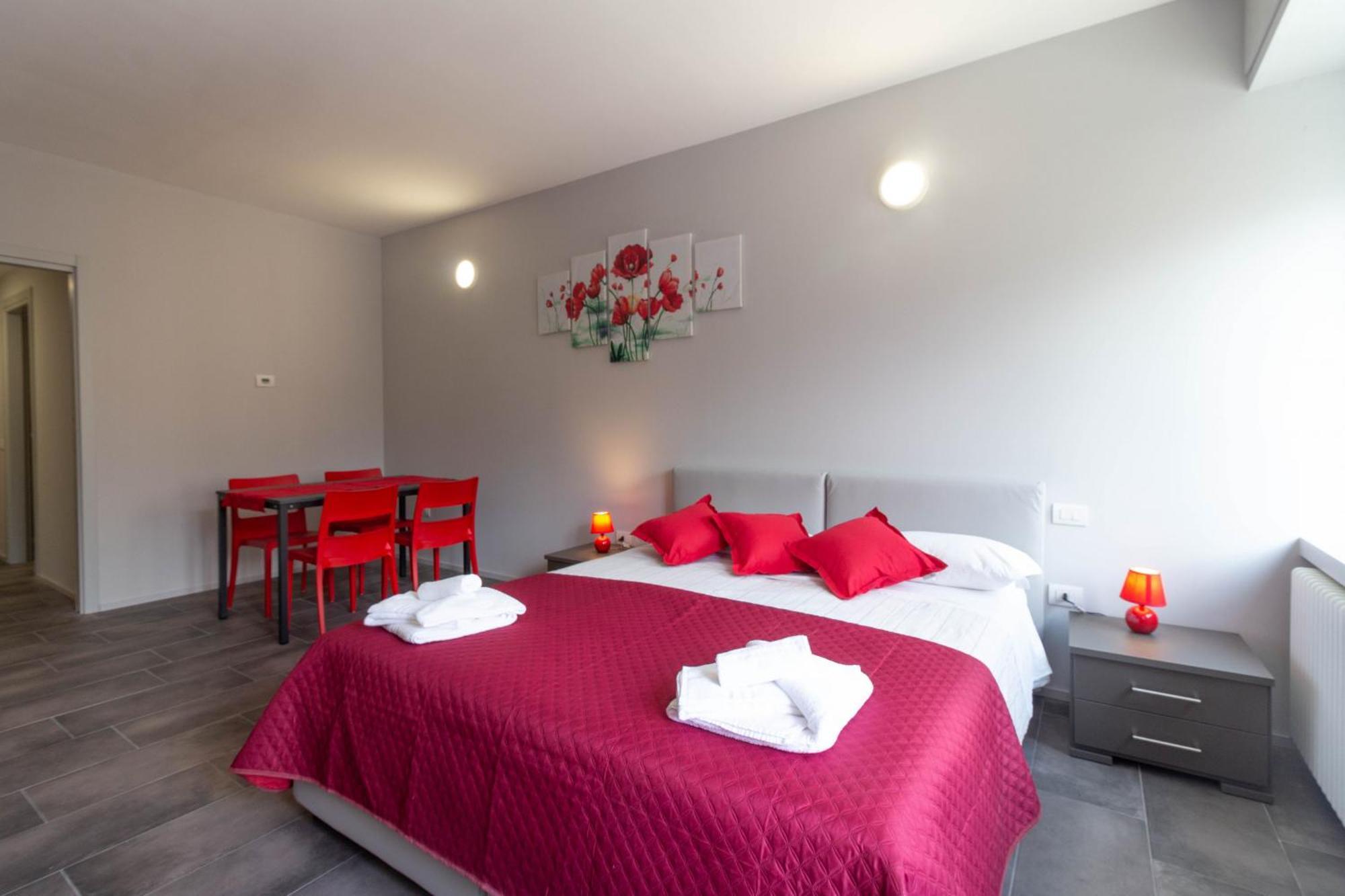 Papavero Apartment - Affitti Brevi Italia レッコ エクステリア 写真