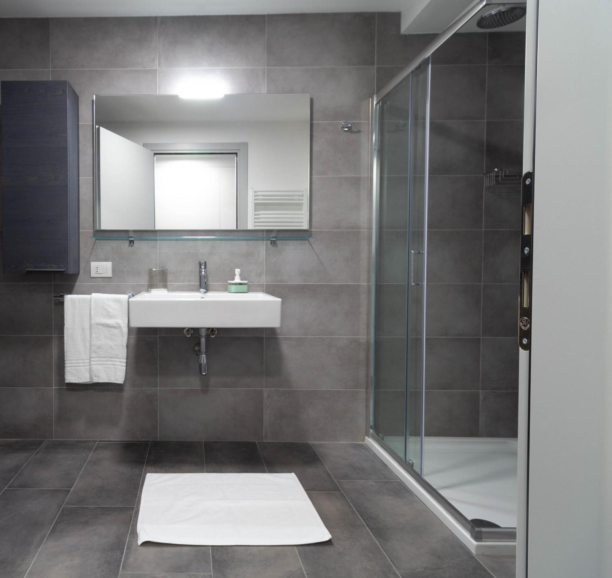 Papavero Apartment - Affitti Brevi Italia レッコ エクステリア 写真