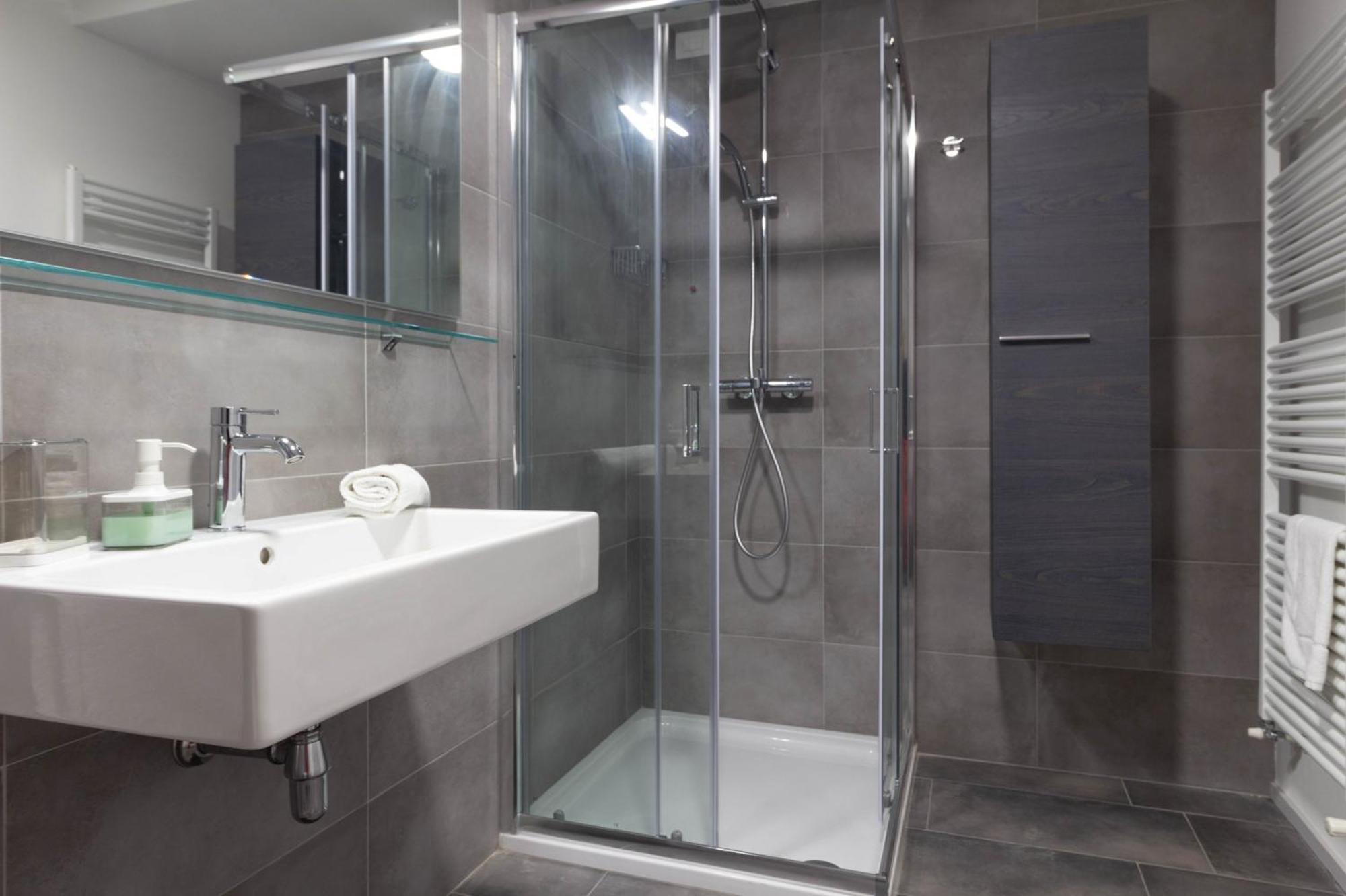 Papavero Apartment - Affitti Brevi Italia レッコ エクステリア 写真
