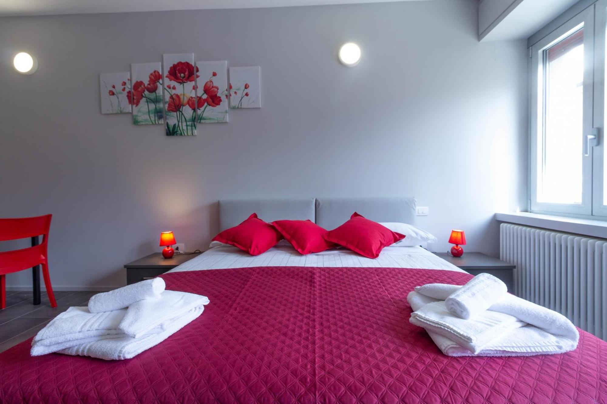 Papavero Apartment - Affitti Brevi Italia レッコ エクステリア 写真