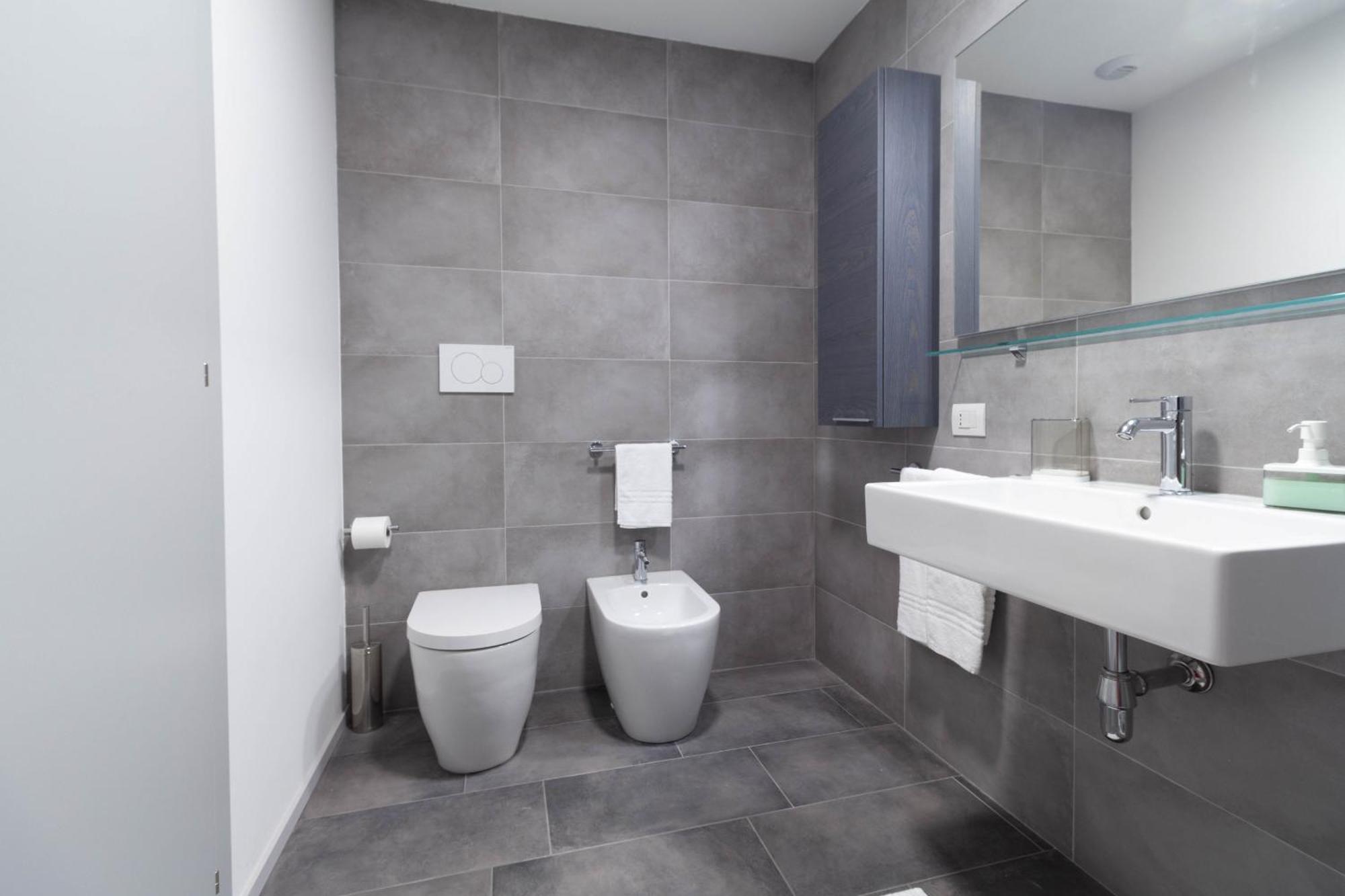 Papavero Apartment - Affitti Brevi Italia レッコ エクステリア 写真
