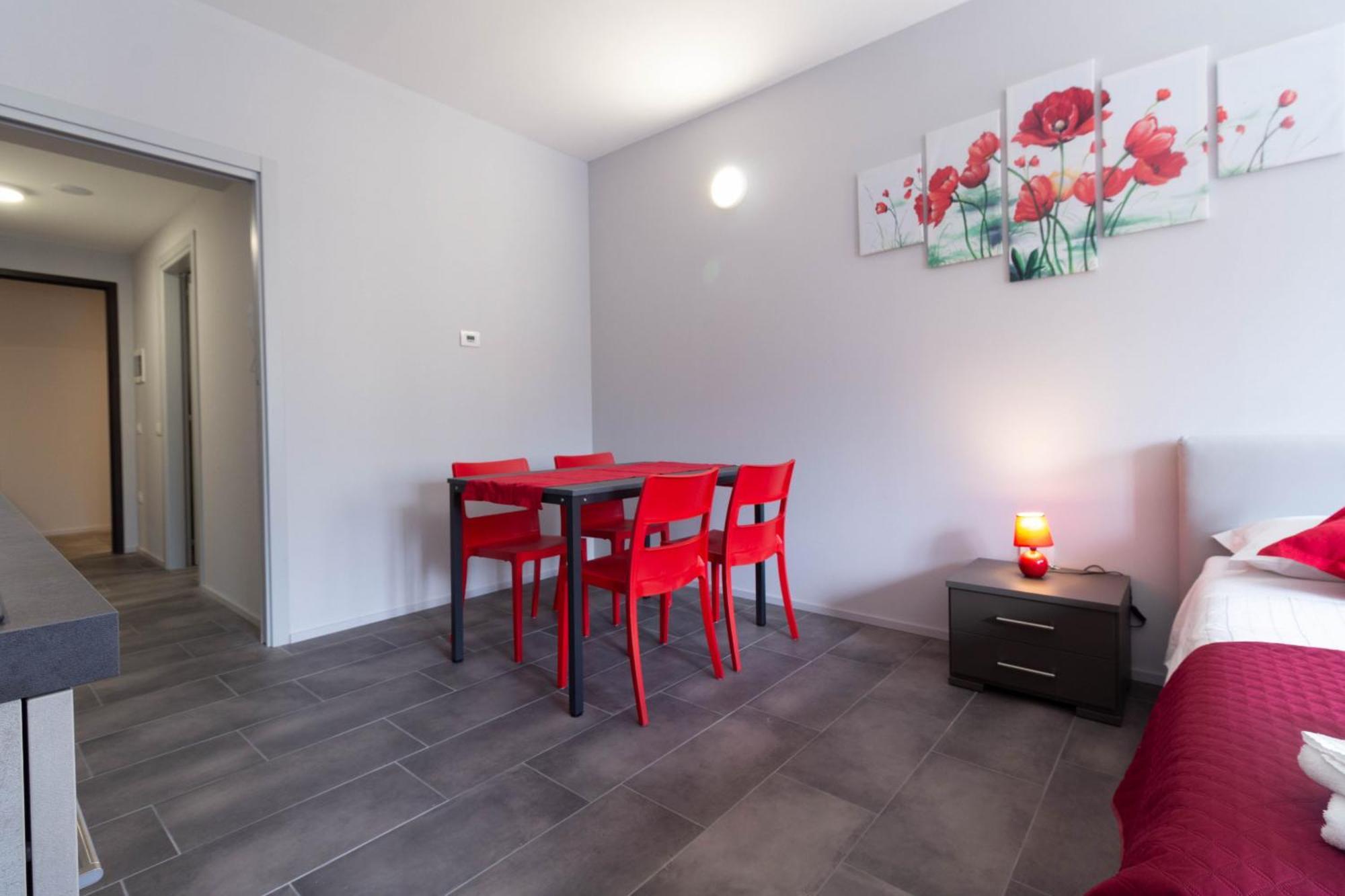 Papavero Apartment - Affitti Brevi Italia レッコ エクステリア 写真